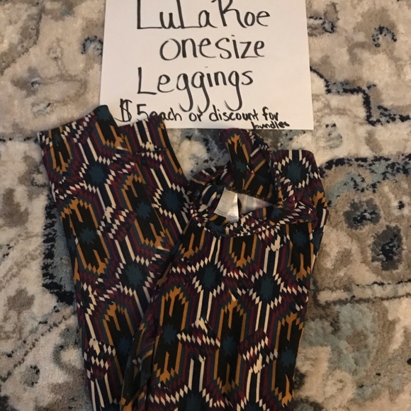 Lula Roe one size leggings -$5 - Picture 1 of 2